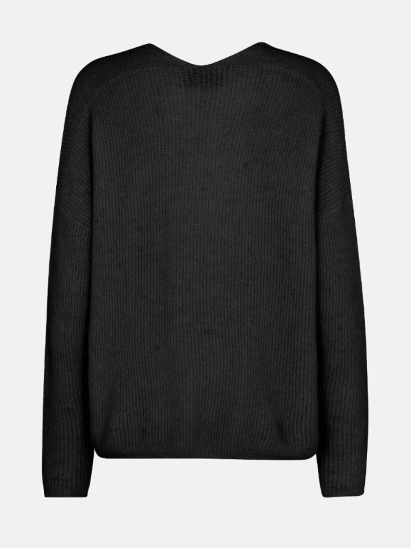 Schwarzer oversized Pullover mit V-Ausschnitt von hinten